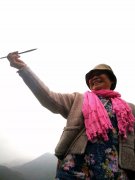 巴马釆风,行! 王军和羊城晚报副社长李宜航看望釆风团成员