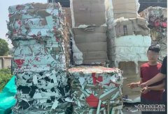 纸箱厂员工盗卖废纸,被扭送到派出所