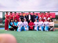 安徽省太湖县春草爱心联盟协会举行“九九重阳 关爱老人”活动